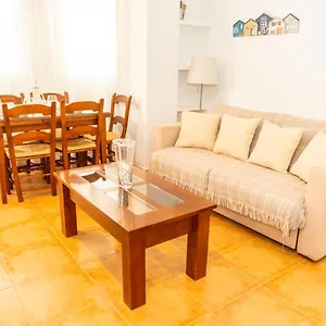 Con Terraza En Primera Línea Apartamento